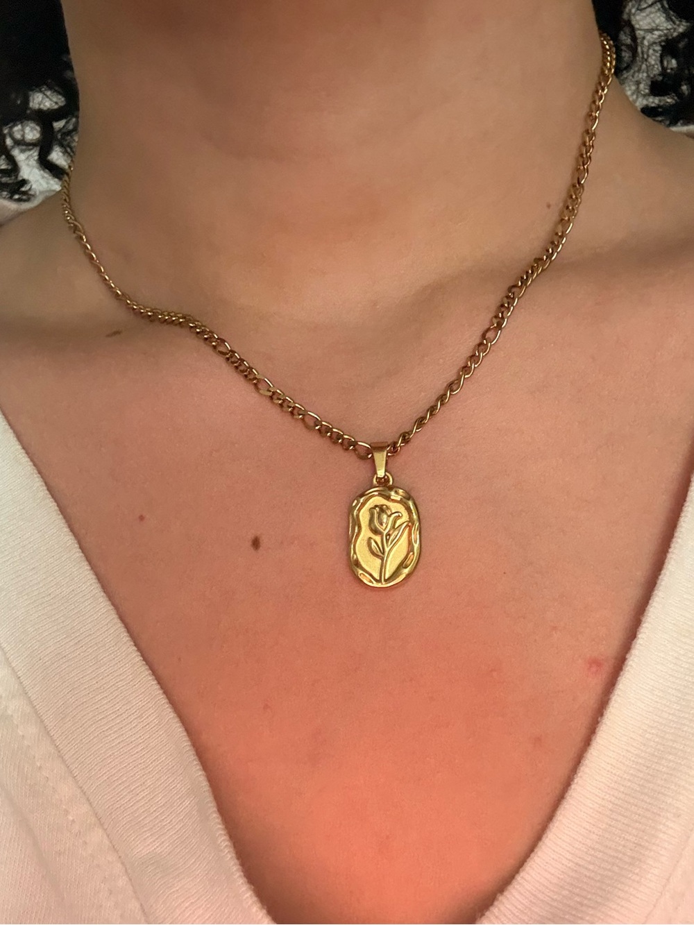 Gold Floral Necklace – Minimalist Curb Chain, Stainless Steel, Adjustable 16–22”